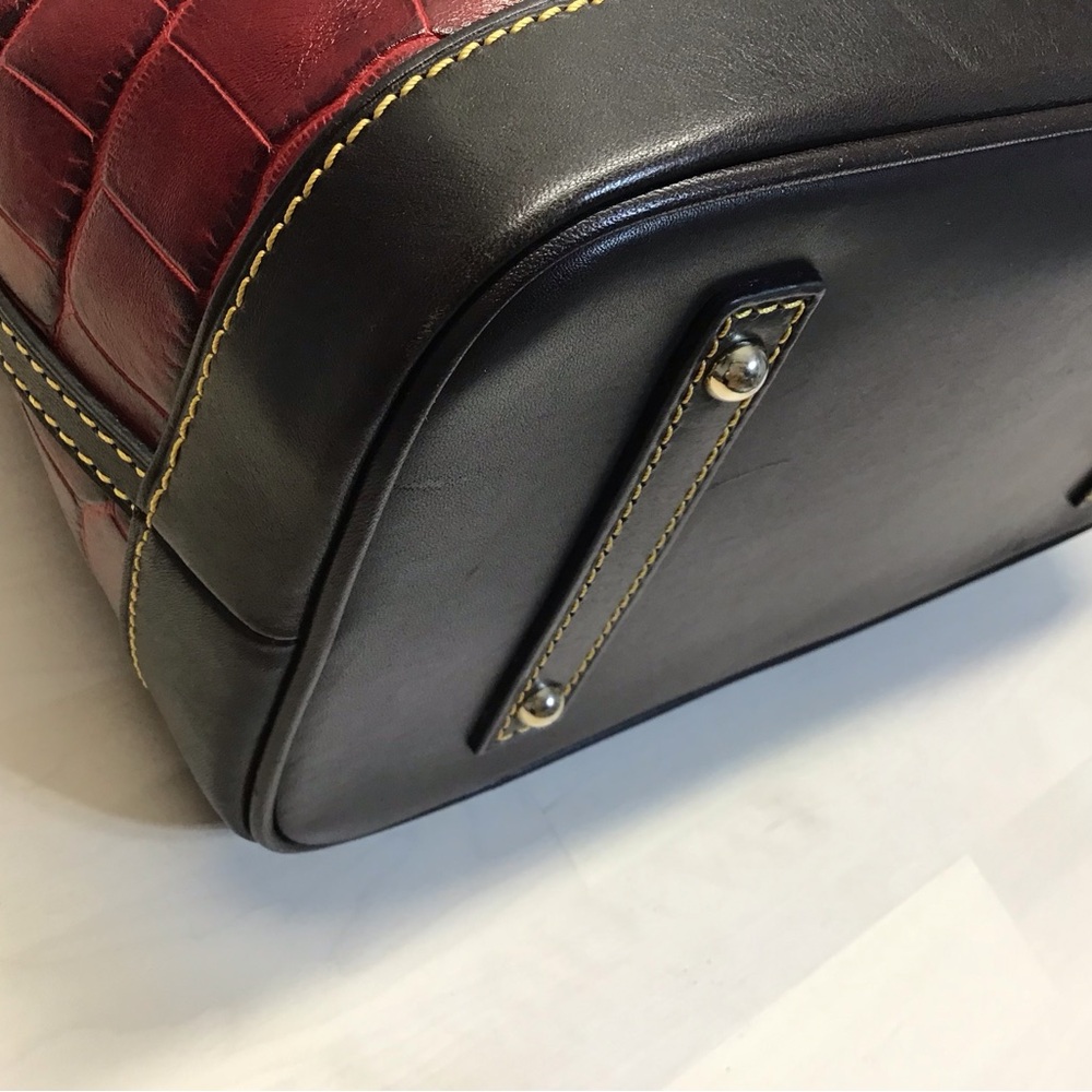 Dooney & Bourke Red Croc Embossed Italian Leather Dennison Hobo Shoulder Bag - Picture 11 of 16